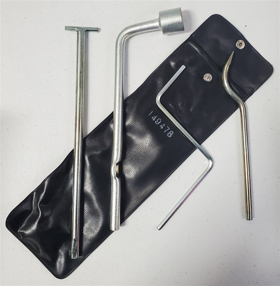 Mitsubishi Jack Set MB845152