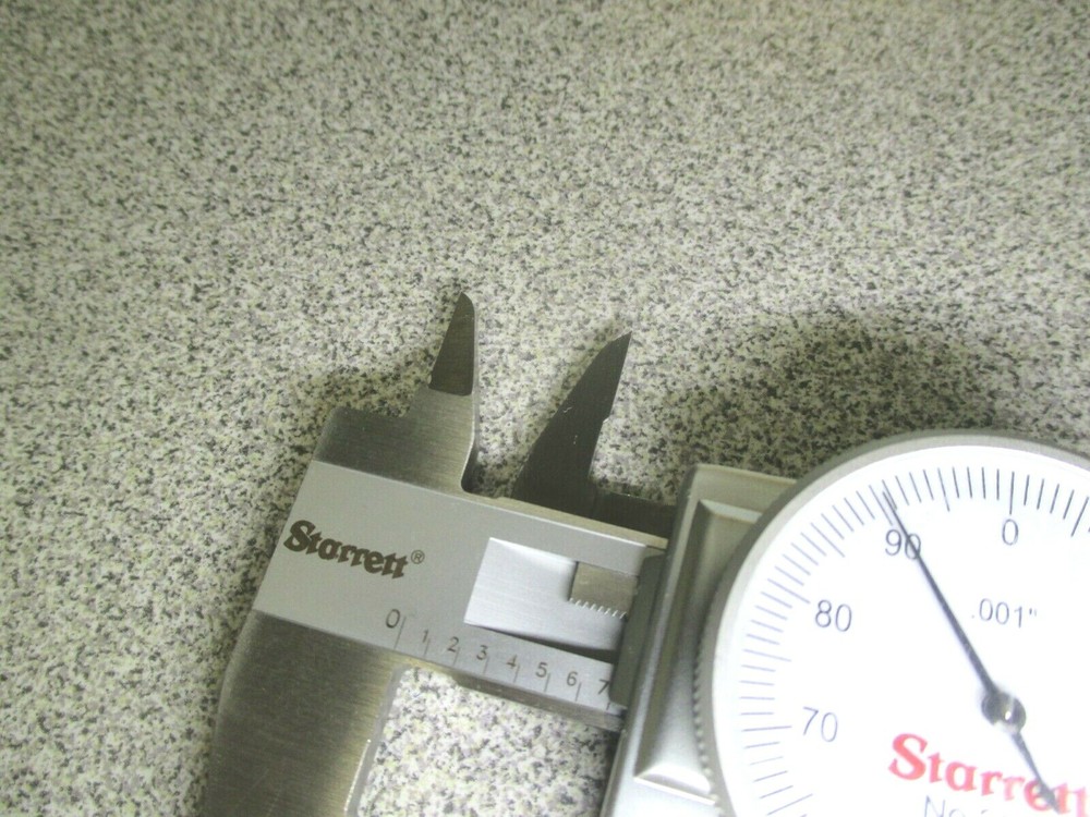 NEW Starrett 0-6" White Face Dial Caliper #3202-6