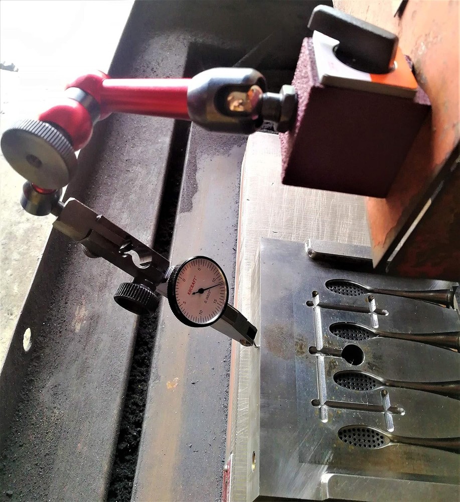 Mini Magnetic Base Indicator Holder 50lb 3D for Dial Indicator or Indicator ...