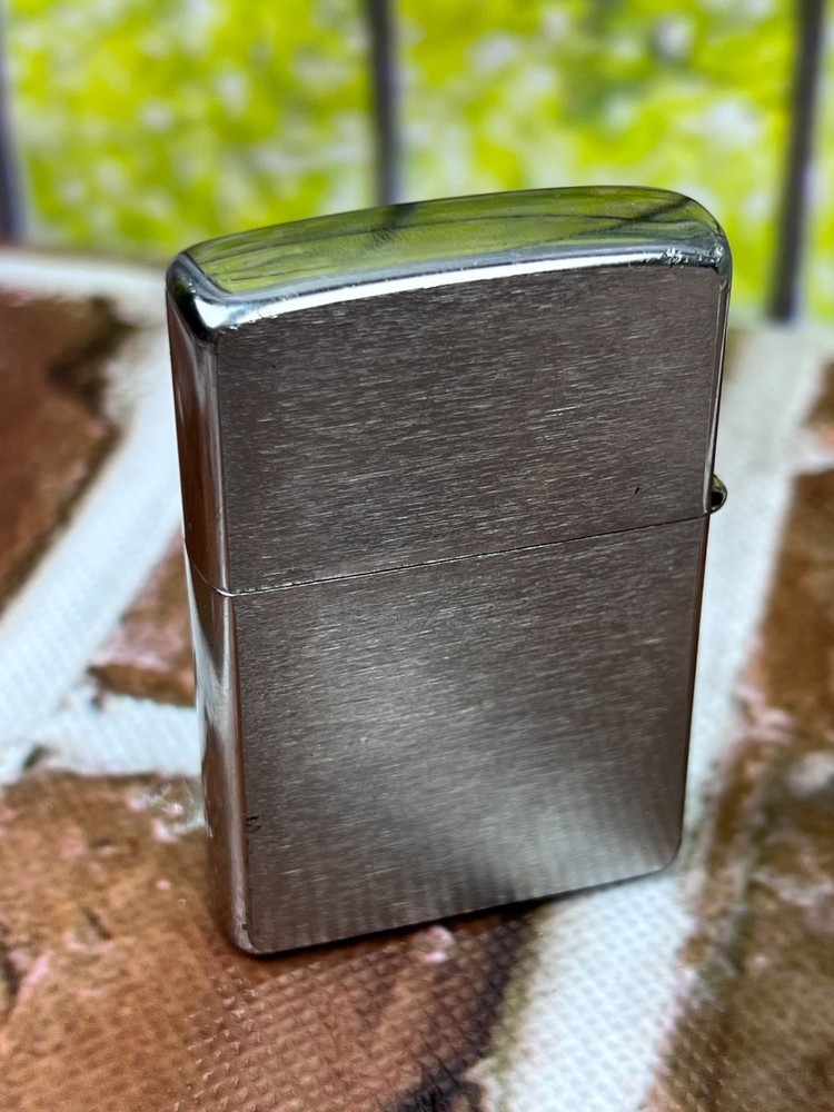Zippo Classic Chrome Wind proof lighter Made in USA