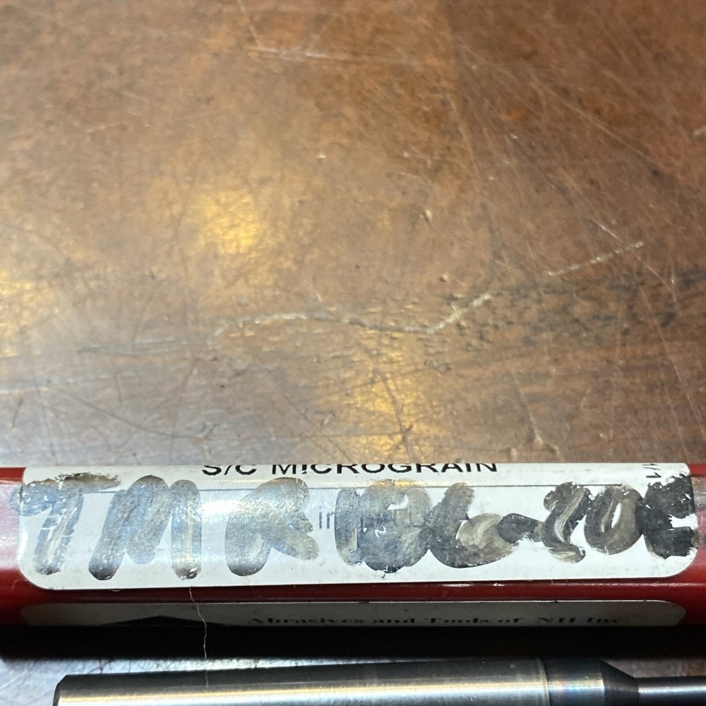 SCT Helical Flute Thread Mill: 1/4-20, Internal Carbide TMLR186-20EL (D7)