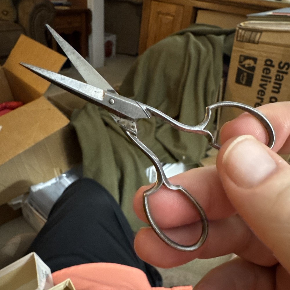 Vintage Thread Removal Button Hole Scissors Signed Sharp