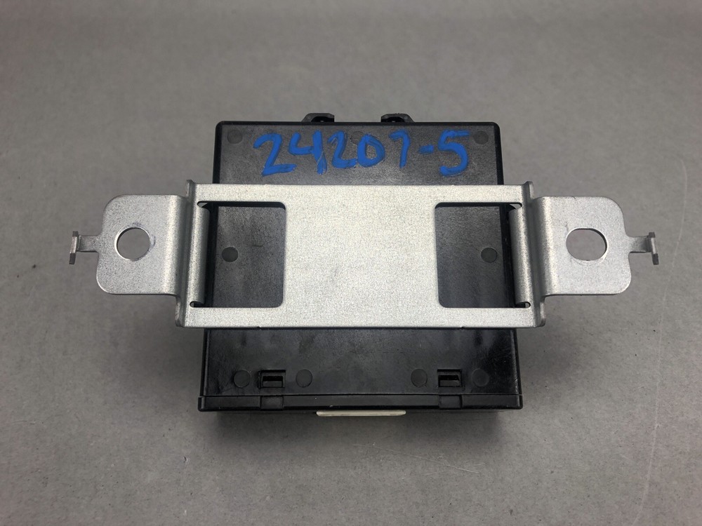 OEM 2016-2018 Nissan Pathfinder Transfer Case Torque Split Controller 416509PJ0A