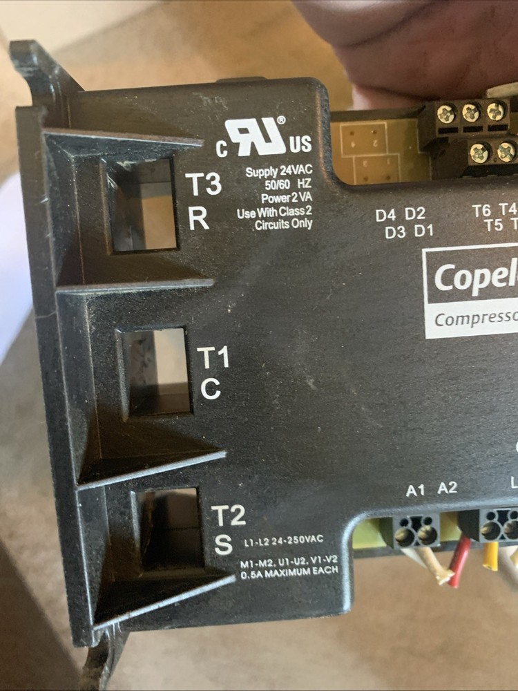 Emerson Copeland Scroll Digital Compressor Controller 543 0024 01 24Volt USED