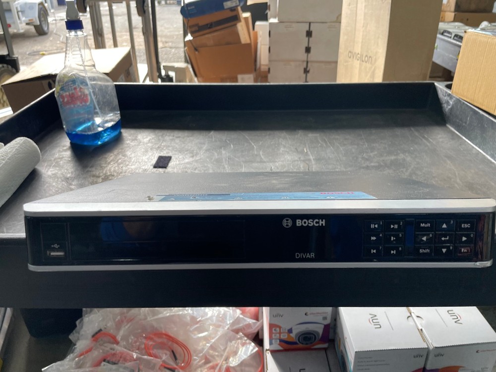 Bosch Security Systems DDN-3532-200N16 | Recorder 32Ch, 16Poe,