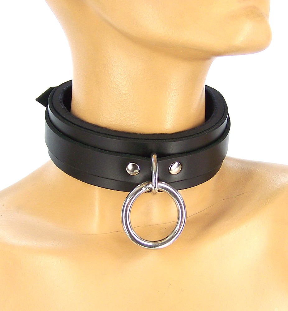 Classic Locking Lined Collar by Axovus
