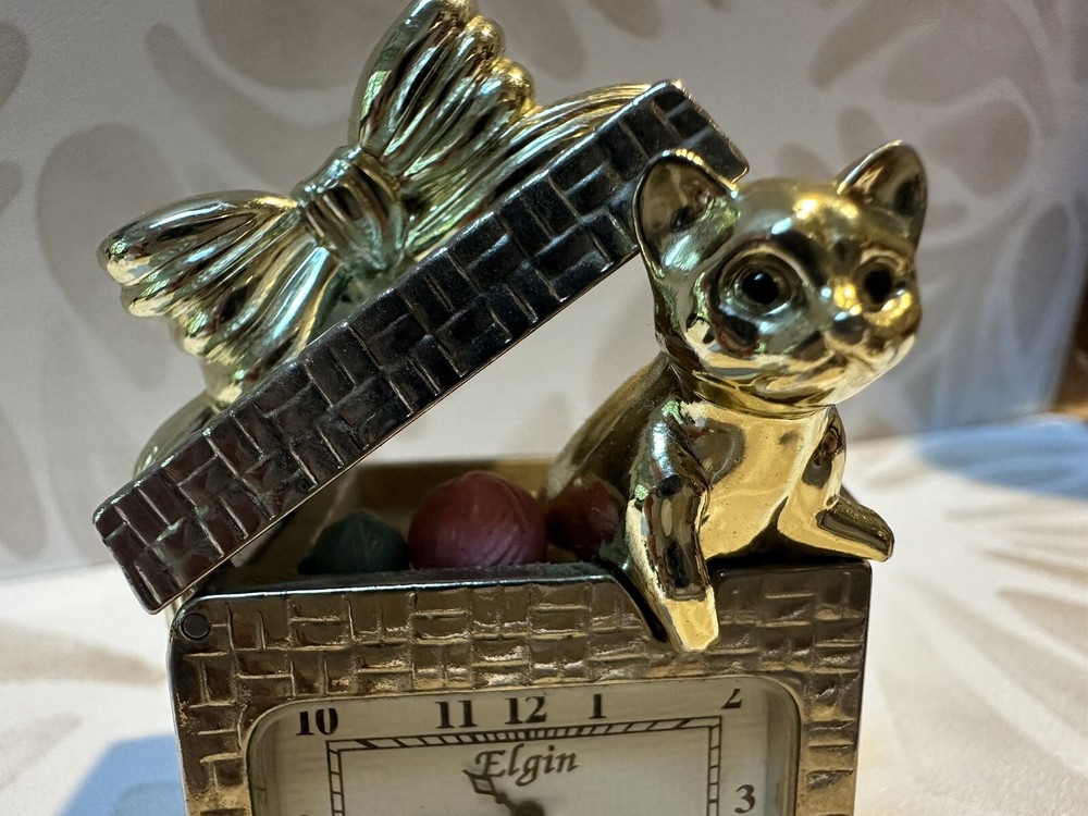 Elgin Kitten Gift Box Mini Clock - Does Not Work - Read Description