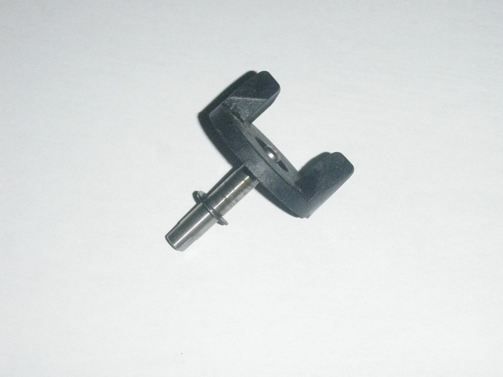 Coupling for Docking Station in Welbilt Bread Machine Model ABM6000