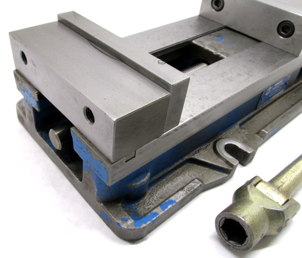 KURT ANGLOCK 6" MILLING MACHINE VISE w/ JAWS & HANDLE - #D688