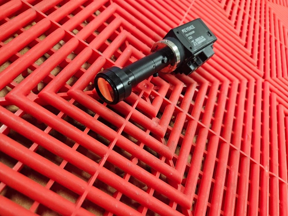 Keyence CV-H200M CCD Machine Vision Camera 7X Mega Digital