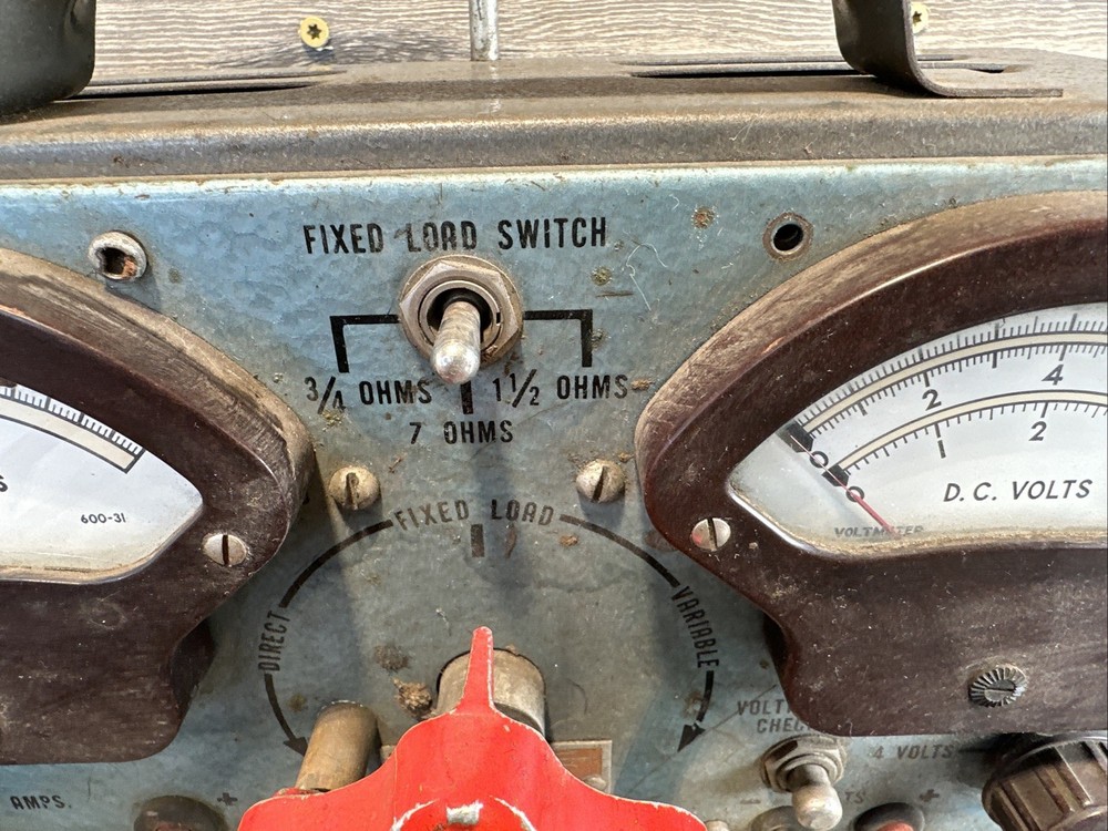 Vintage Sun Amp And Volt Tester Model VAT Untested