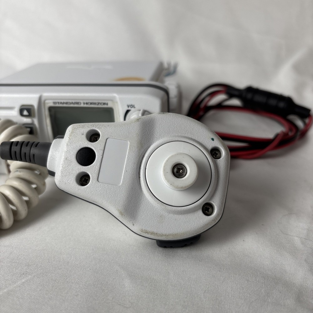 Standard Horizon Eclipse DSC Marine VHF GX1000s