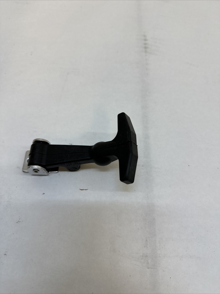 Draw Latch Rubber Black Catch/Latch Set
