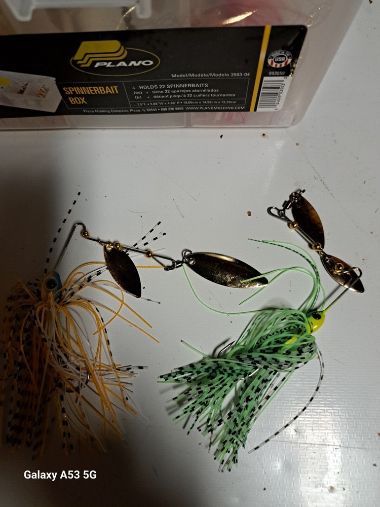 Plano Spinner Bait Box With 12 Different Spinner Baits