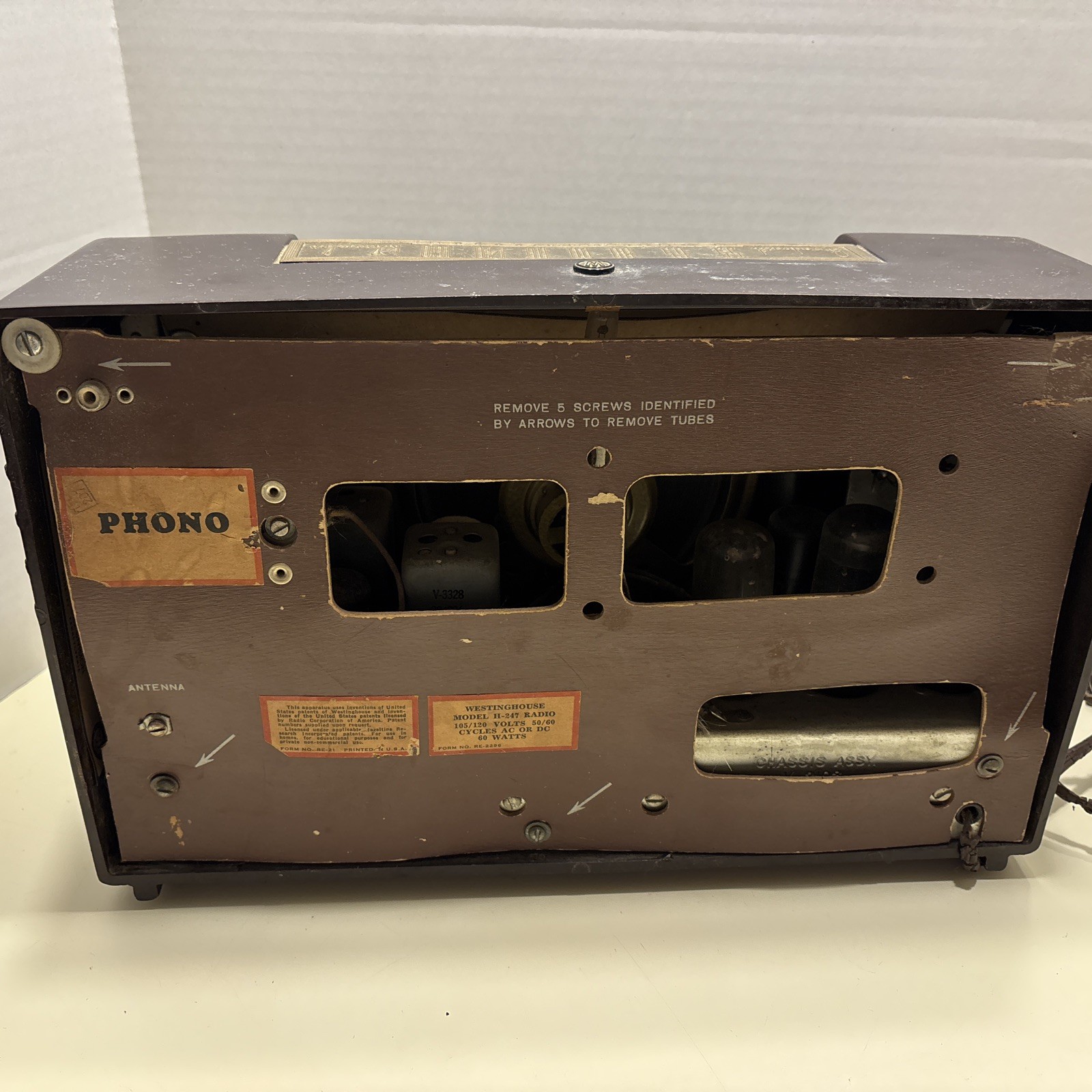 Westinghouse Classic Tube Type Radio M# H-247 Radio Parts/Repair.Read Details