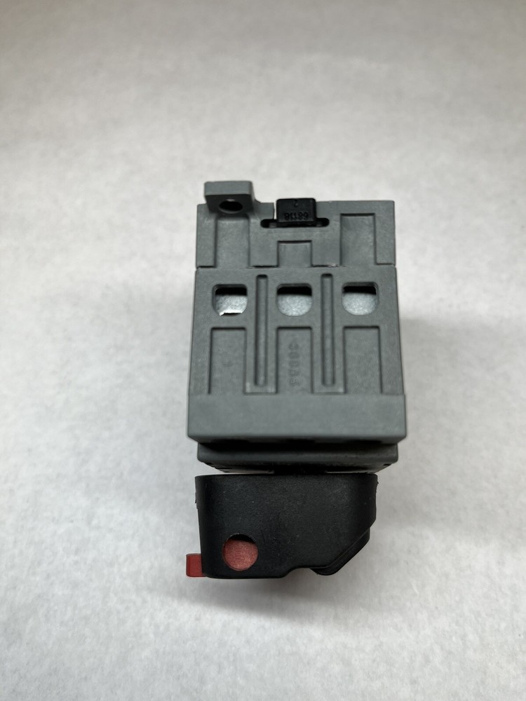 ABB OT25F3 Disconnect Switch 30A 600V, NOS