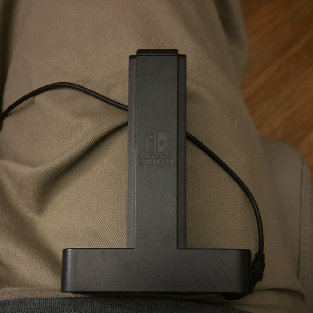 Nintendo Controller Bundle with Carrying Case and Accessories READ DESCRIPTION