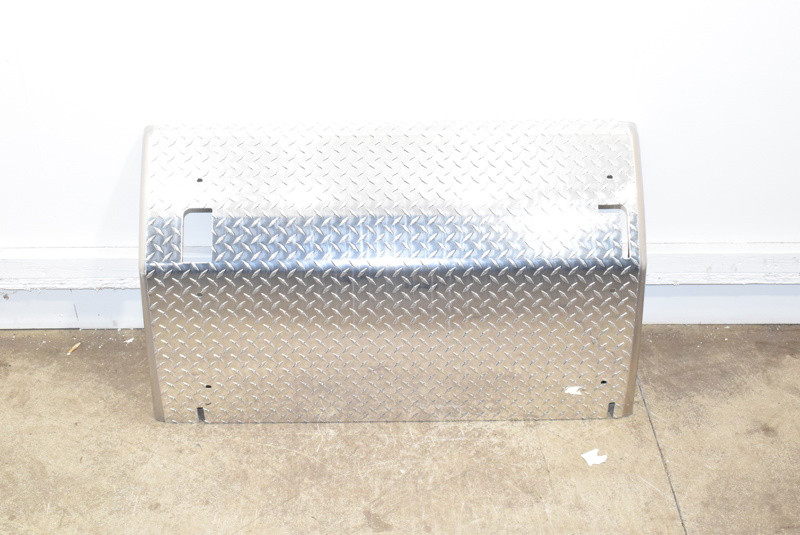 Freightliner Cascadia Battery Box Cover A06-75749-030 (683-10189)