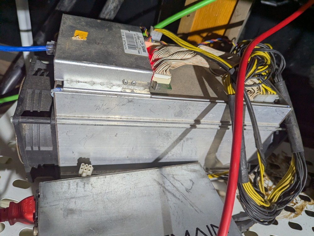 Bitmain Antminer L3+ (504Mh) Miner
