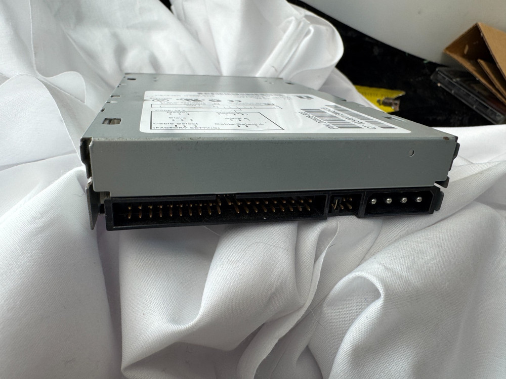 Zip Drive 100 Model Z100ATAPI