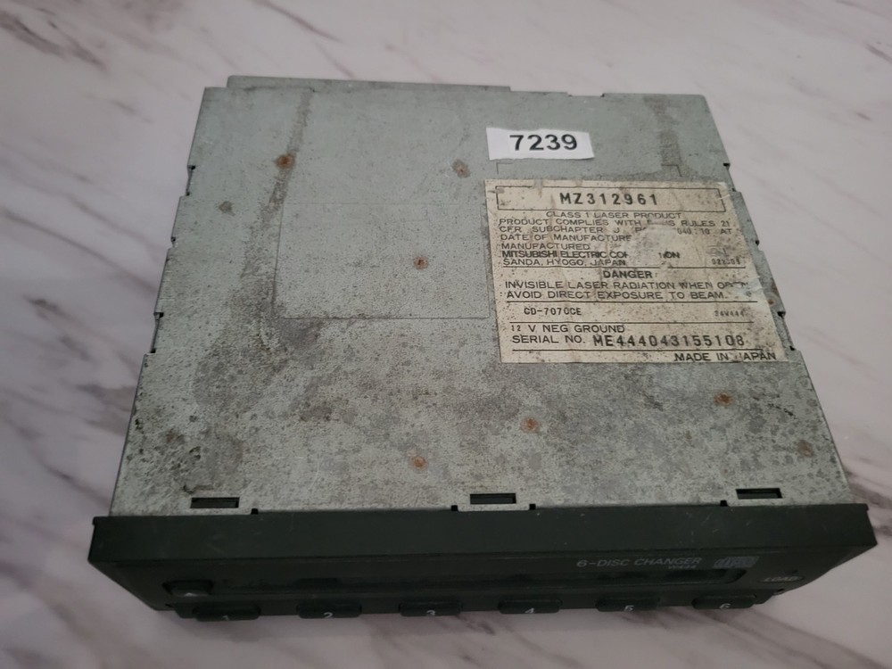 Mitsubishi Single DIN CD Multi 6 Disc Changer MZ312961 - UNTESTED