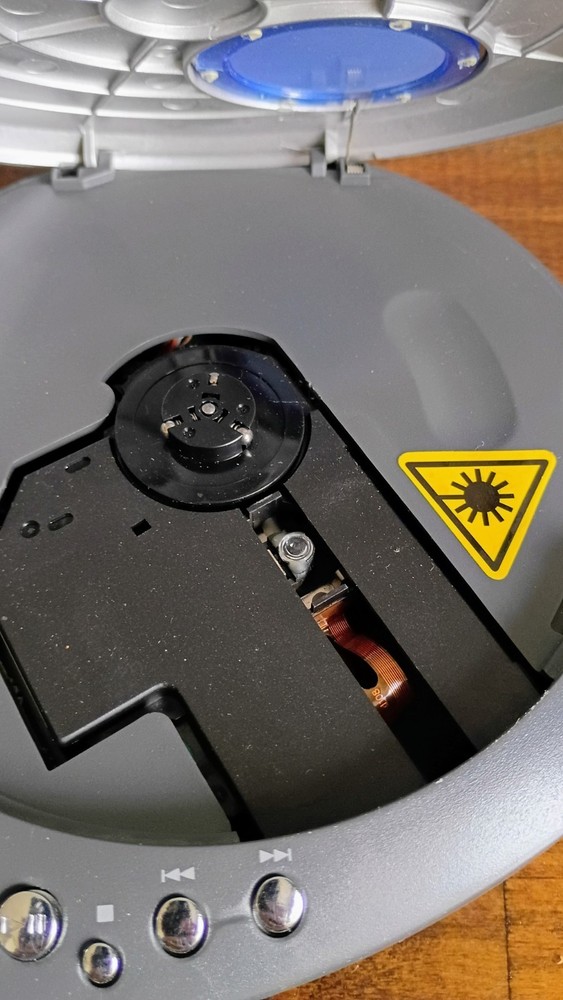 COBY (CX-CD316) Portable CD Player LCD Anti-Skip ➕ Belt Loop Case Rugged Outback