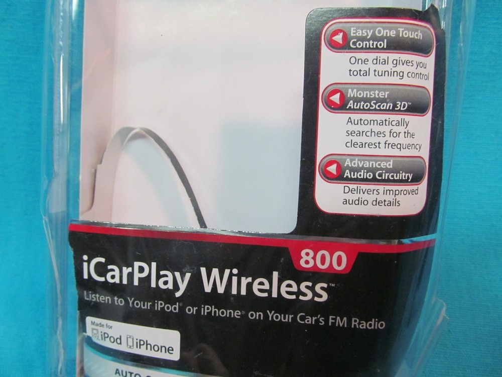 MONSTER iCARPLAY FM WIRELESS TRANSMITTER 800 FOR 30 PIN iPOD & iPHONE