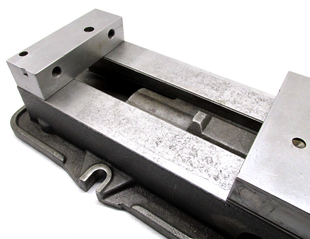 KURT ANGLOCK 6" MILLING MACHINE VISE - #D675