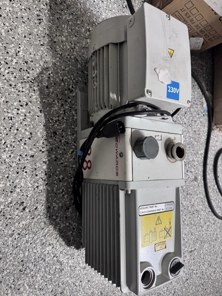 Edwards 28 E2M28 Rotary Vane Vacuum Pump