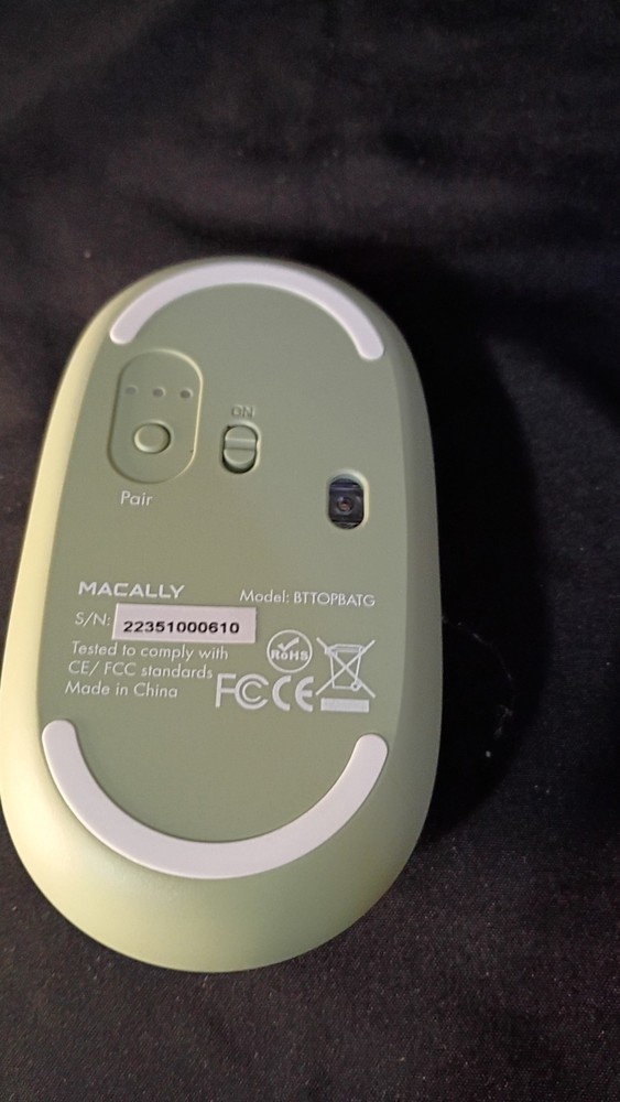 Macally BTOPBATG Wireless Optical Mouse Green Scroll Wheel On/Off Switch