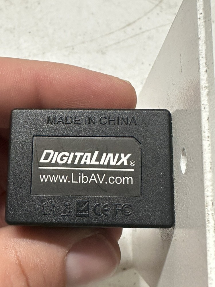 DigitalLinx Client PMI-A9A Receiver USB Extender Over Cat 5/6 In Faceplate