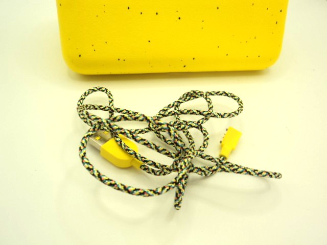 Black Snapchat Spectacles With Yellow Case & Charger