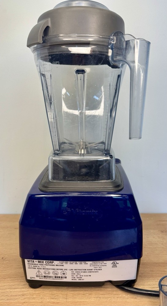Vitamix E320 Explorian Series VM0197 Variable-Speed Countertop Blender 1200W!