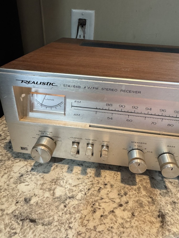 Realistic STA-64B Receiver