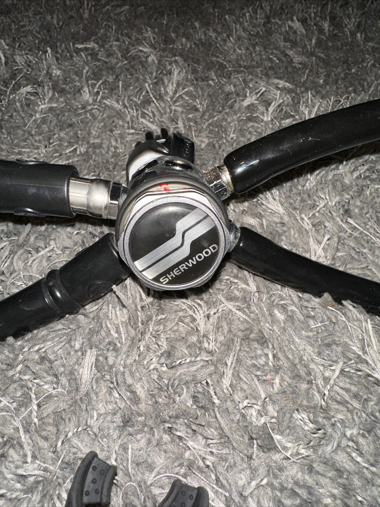 Sherwood Scuba Regulator Maximus Diving Equipment Bundle Set