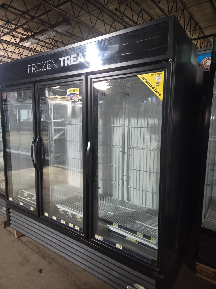 3 Doors commercial freezer