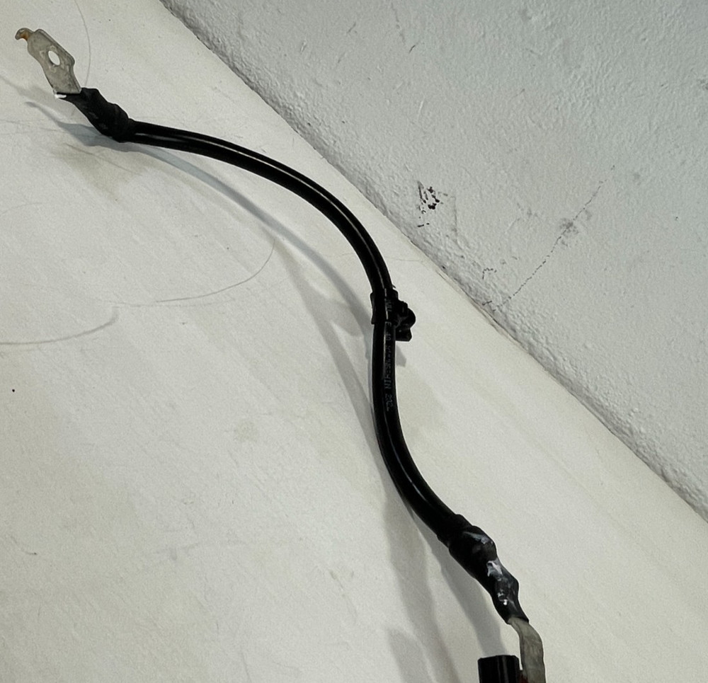 2021 - 2023 GENESIS G70 NEGATIVE BATTERY CABLE WIRE W /SENSOR # 104304