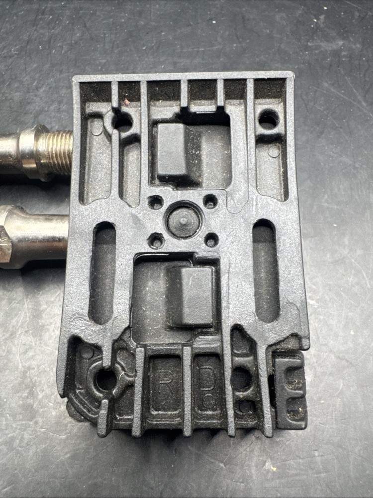 Keywin Speed Clipless Pedal Set