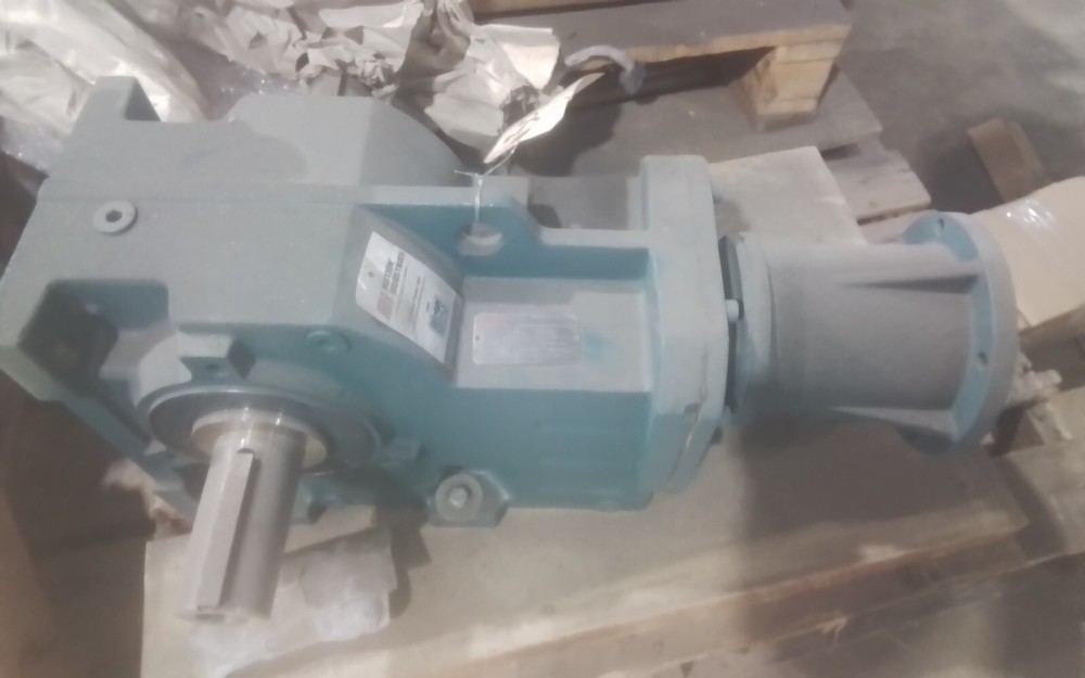Dodge BB883LN140TC Quantis Right Angle Gear Reducer