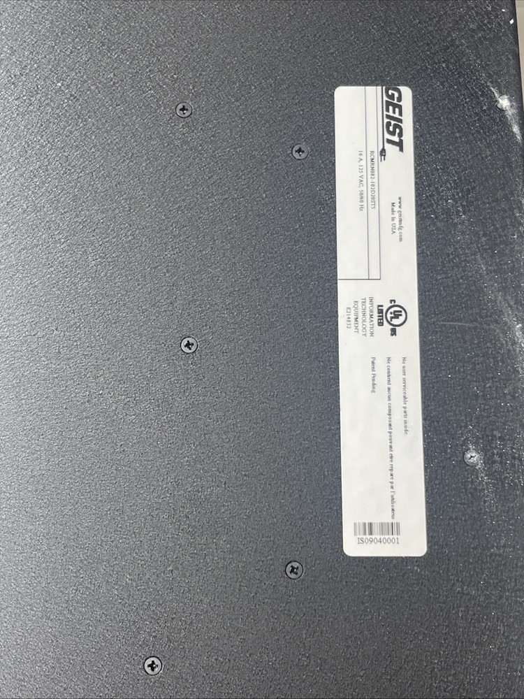 Geist Switched Rack PDU 8 Outlet Network Managed Power Distribution Unit