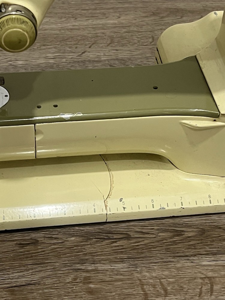 Vintage Bernina 530-2 Sewing Machine - Machine Only READ