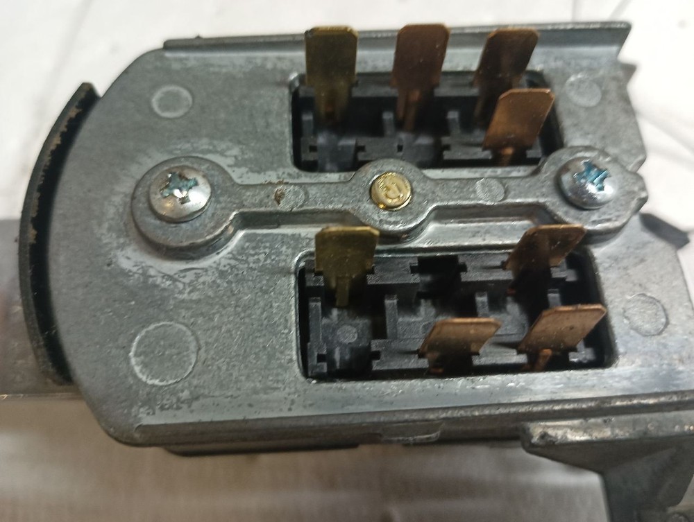 TL30500 Peterbilt Turn Switch (11771596