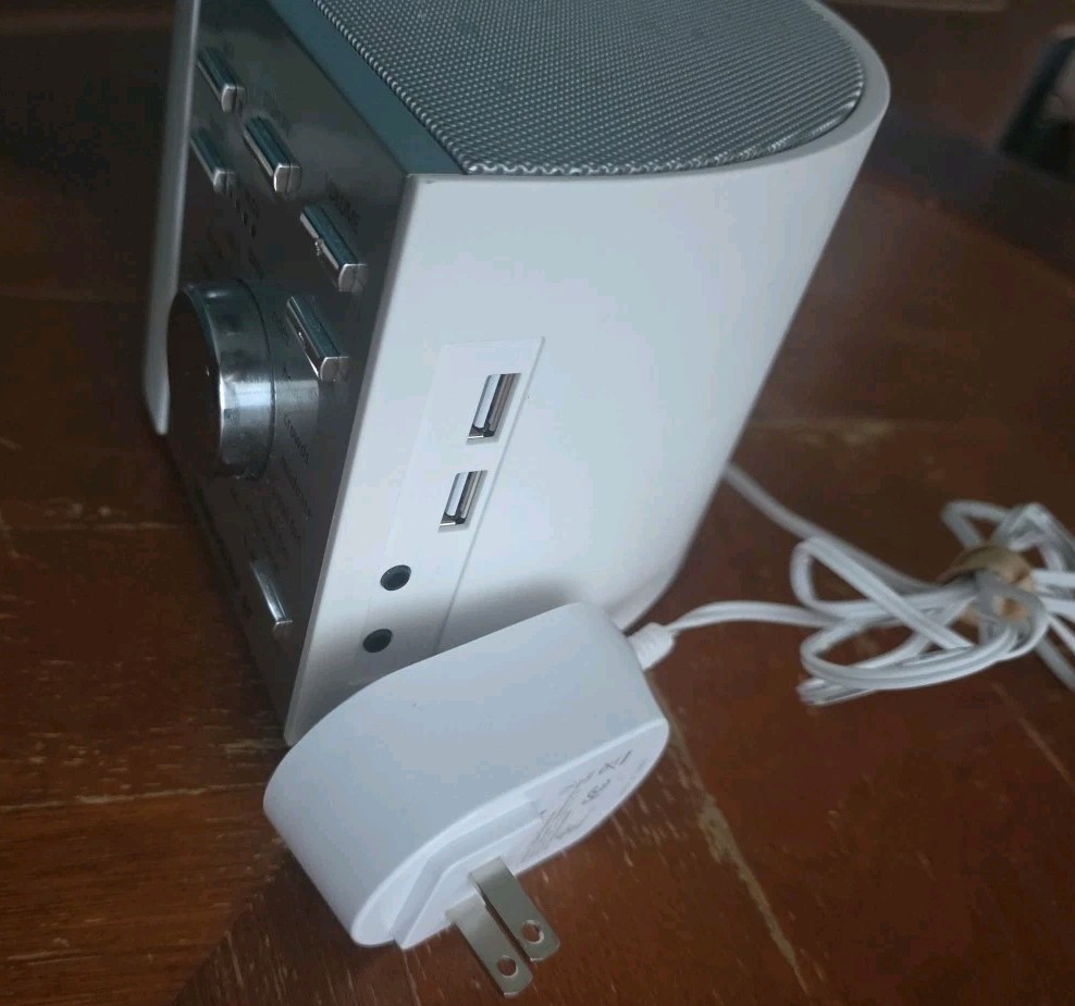 Adaptive Sound Technologies ASM1005 "Sound + Sleep SE" Machine, Tested & Working