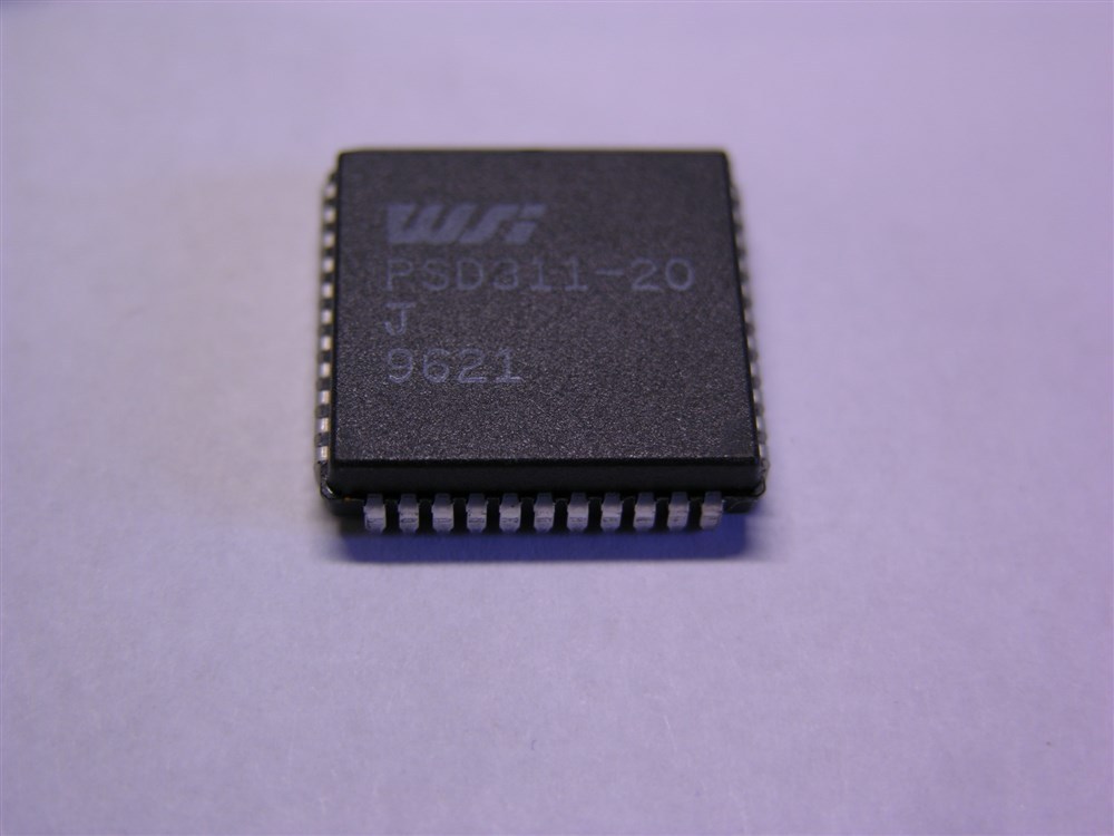 Waferscale Integration PSD311-20 Programmable Microcontroller Peripheral IC