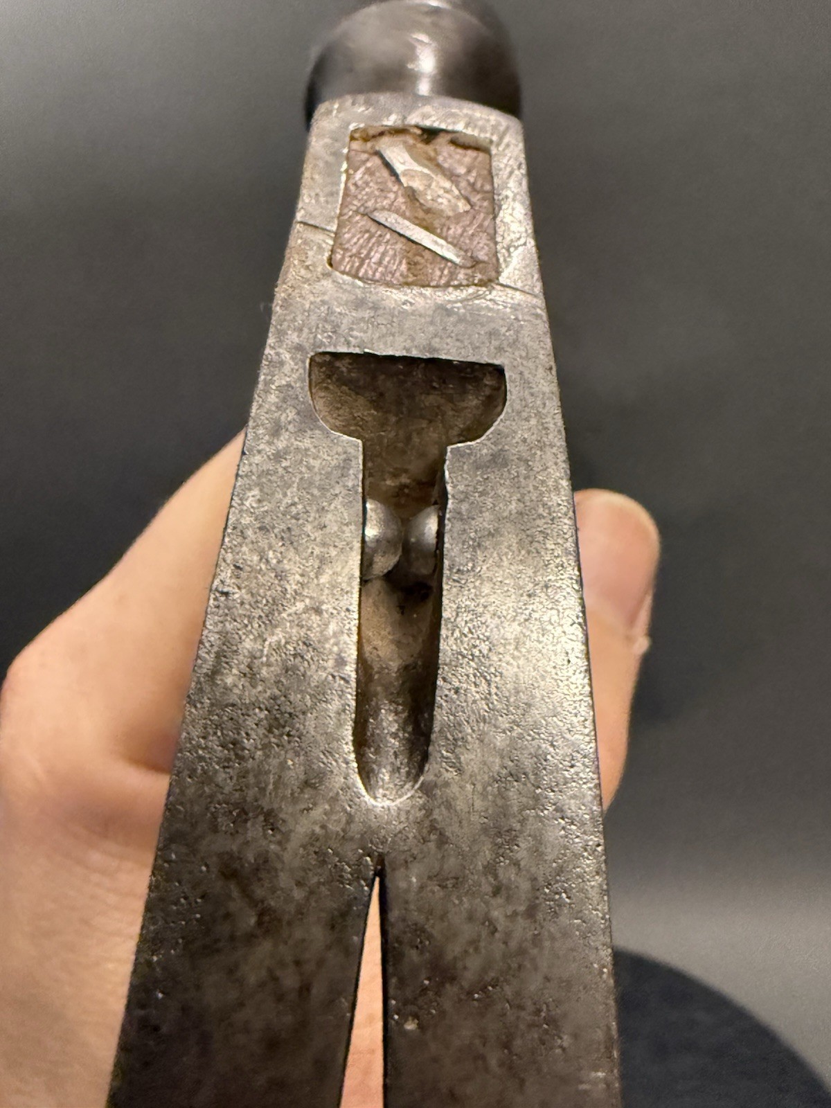 Nice Vintage Cheney Nail Holding Straight Claw Hammer. Very Clean Condition.