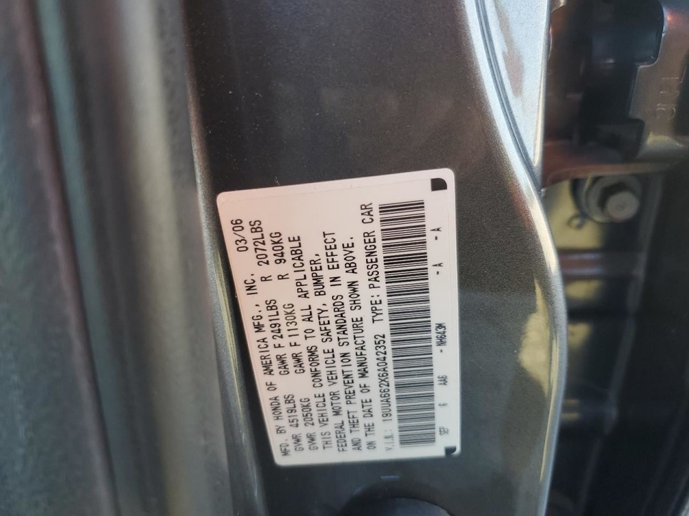 TL 2006 Glove Box 4831464