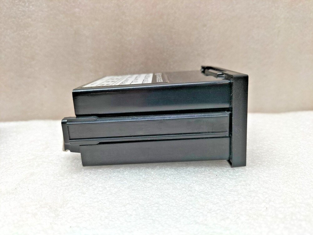 MECO-G R-3501DC RESCALABLE DIGITAL PANEL METER RANGE 0-10 VDC