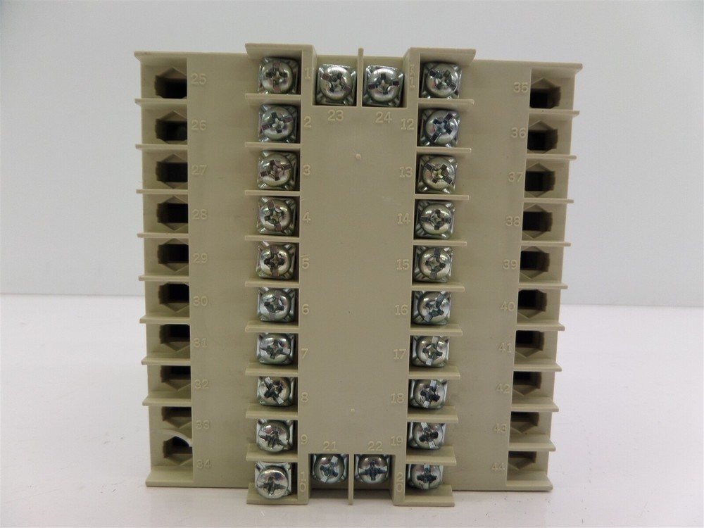 Athena 2PFB0BB000-CE Temperature Controller