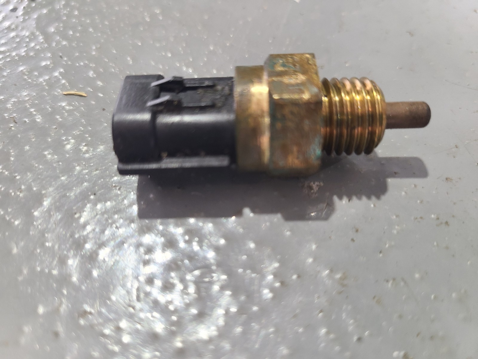 KAWASAKI AIR TEMP SENSOR ULTRA 250 260 300 310 ULTRA300X 15f MANIFOLD 21176-1086