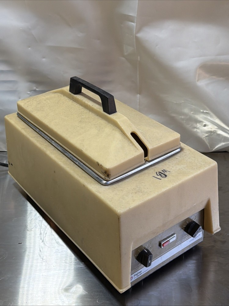 FISHER SCIENTIFIC VERSA-BATH HEATED WATER BATH MODEL 133